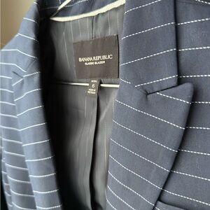 Banana Republic Men's Classic Navy Striped Blazer